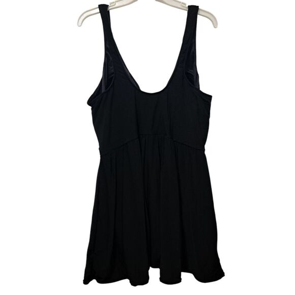 Miraclesuit Plus Size One Piece Swimsuit V-Neck Size 20W Black - Picture 4 of 17